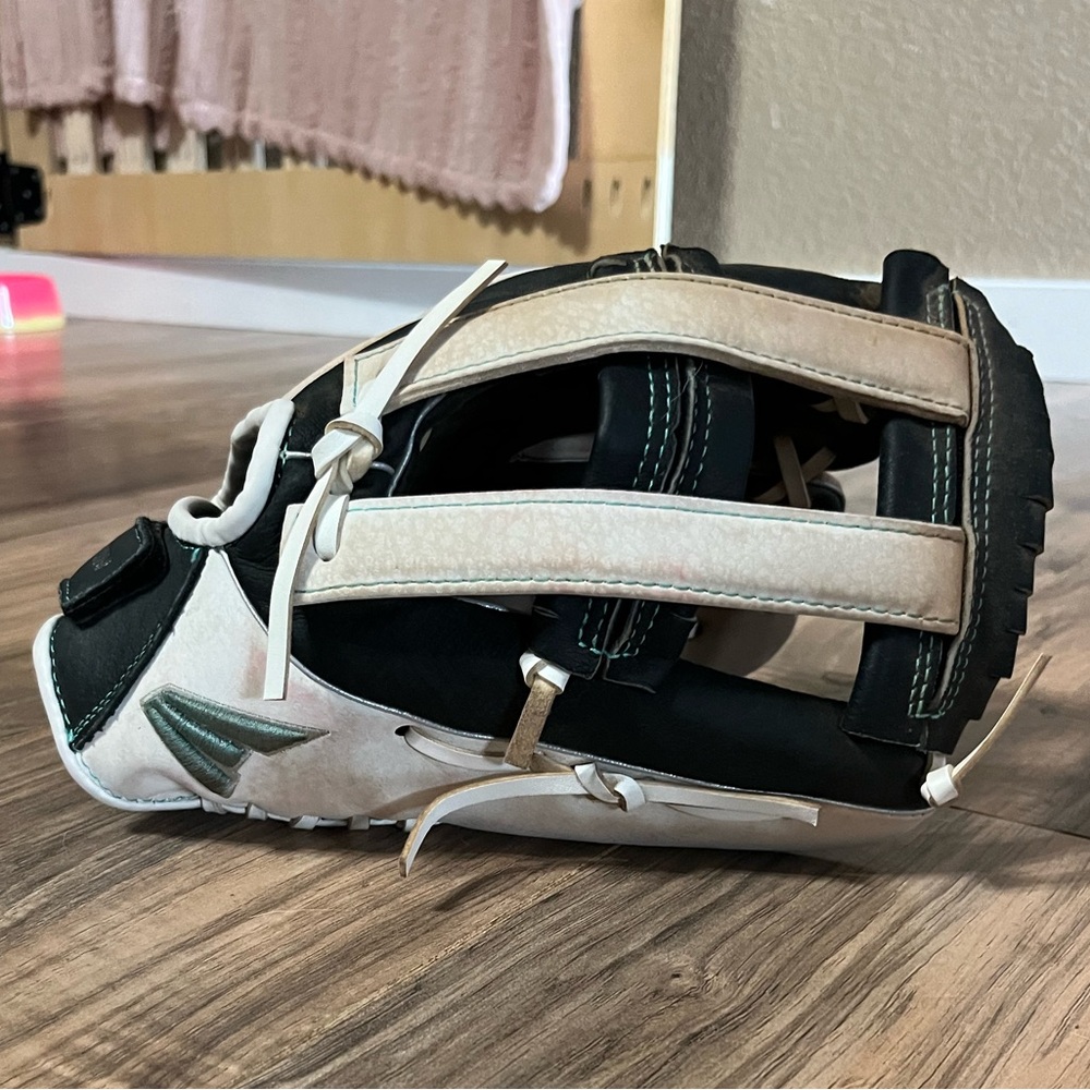 Girl’s Easton Ghost 11” Softball Glove